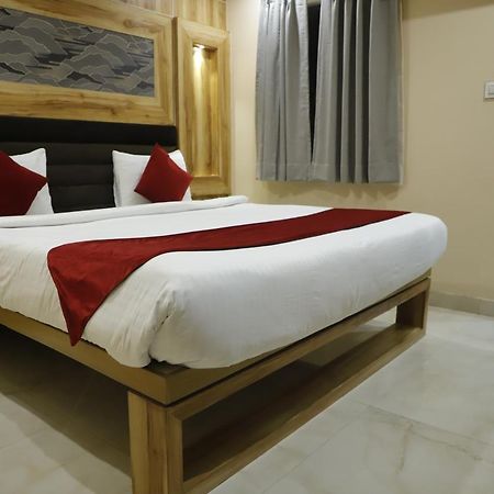 Hotel Trax International Dzsamsedpur Kültér fotó