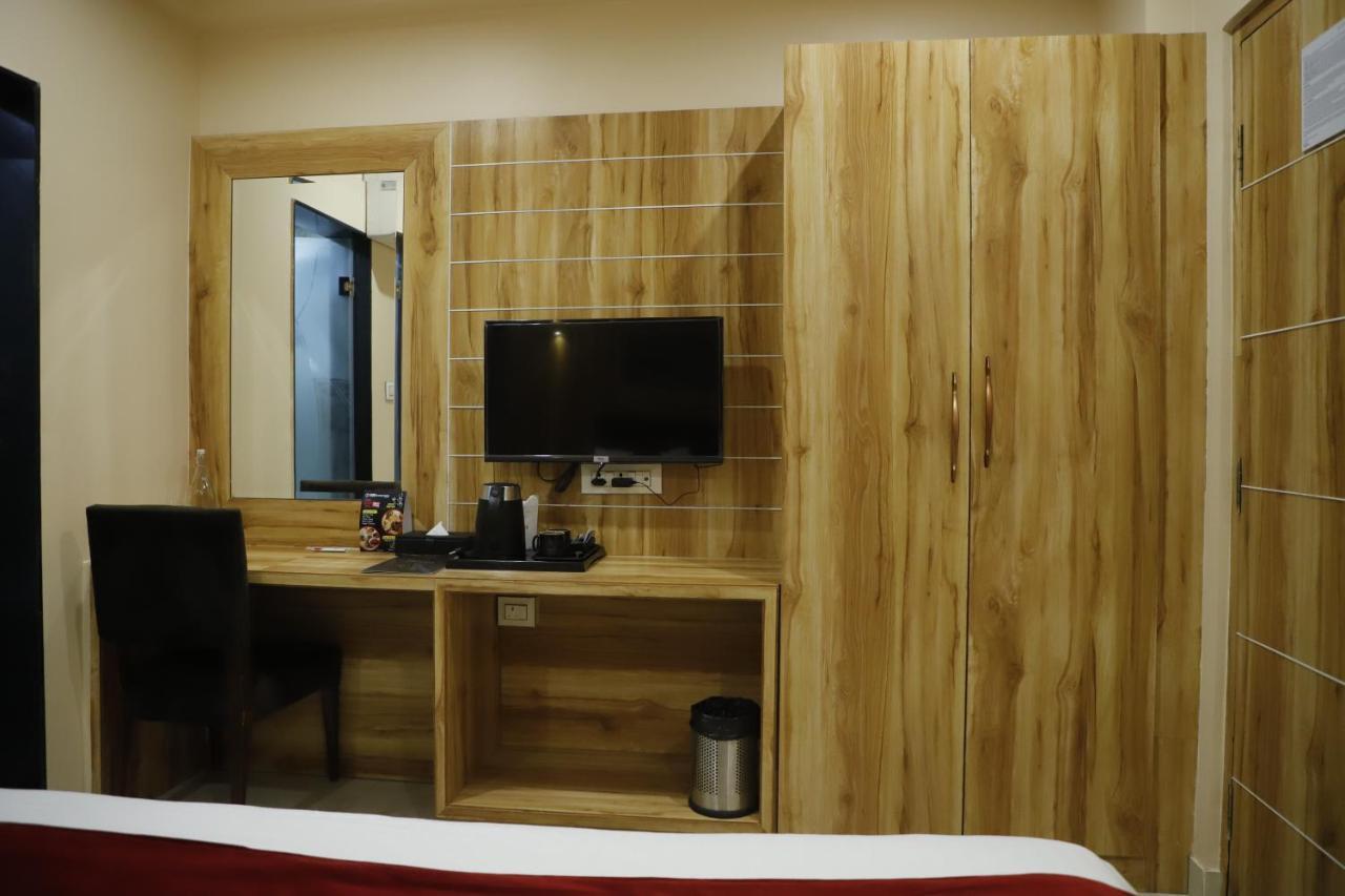 Hotel Trax International Dzsamsedpur Kültér fotó